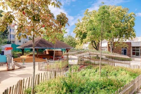 La cour Oasis Berthelot, un îlot de fraîcheur au coeur de Montrouge